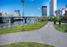 next to Schuylkill Trail and dog park, friendly management,