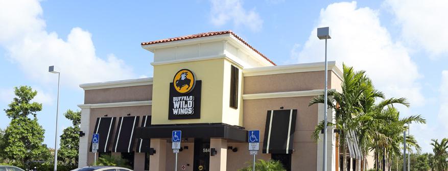 Tenant BRAND BUFFALO WILD WINGS 600+ RESTAURANTS Buffalo Wild Wings is a casual dining restaurant and bar that is best known as a great place to gather with friends, watch sports, and eat chicken