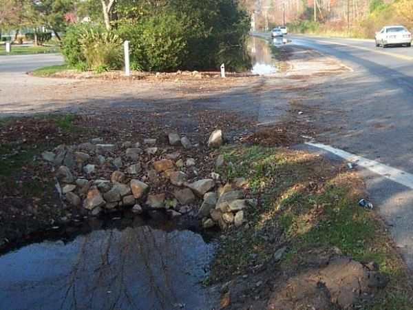 Obstructions in the Road Right of Way Blocked Culverts or Drainage Obstructions Can be