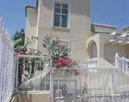 115,000 Ref: p686 Playa Flamenca Recently renovated, south-east facing, 3 bed 2 bath property on complex with pool.