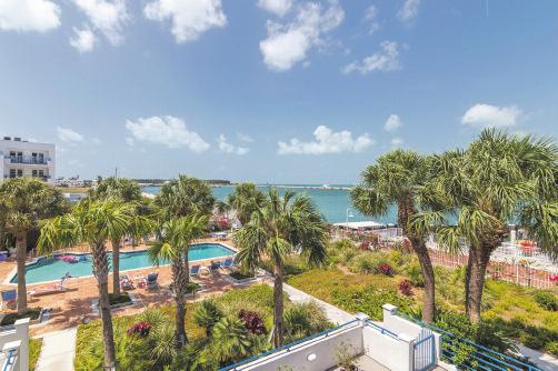 A unique property in Key West, Rarely offered! by JOANNA BRADY SCHMIDA KONK LIFE REAL ESTATE WRITER So you think you ve seen the best properties Key West has to offer?