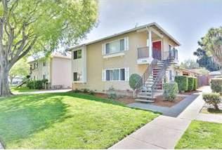 5 Comparable #2 1136 Ayala Drive Price $1,750,000 Cap Rate (Current) 4.04% Units 4 Cap Rate (Market) 4.