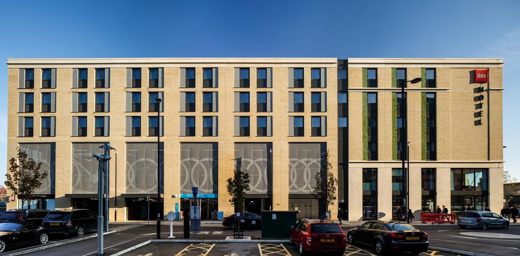 Introduction Completed in 2016 for Brookgate, this project in Cambridge is the first of its kind in the UK; a building which houses not only a 231 room Ibis hotel and retail space, but also a