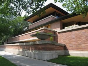 photo: Jeff Li photo: David Arpi Robie House S Woodlawn Avenue 5757 Chicago Illinois 60637 http://wwwgowrightorg/robiehouse/robiehousehtml Finished in 1910, the Robie House is the last and one of the