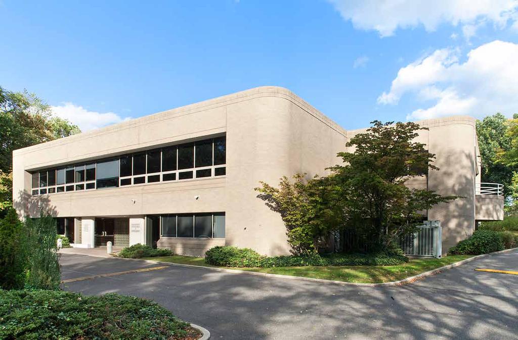 3111 NEW HYDE PARK RD North Hills, NY 11040 FULLY LEASED 26,690 SF MEDICAL