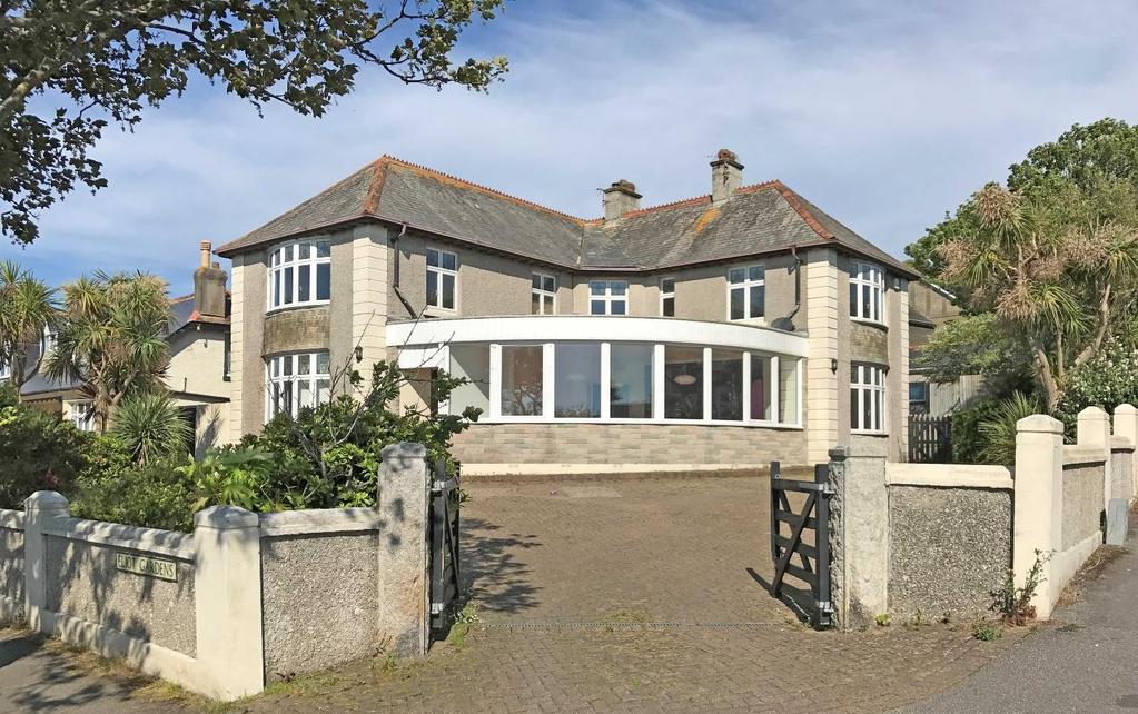 539,950 Trelissick, 19 Eliot Gardens, Newquay, Cornwall FREEHOLD A much