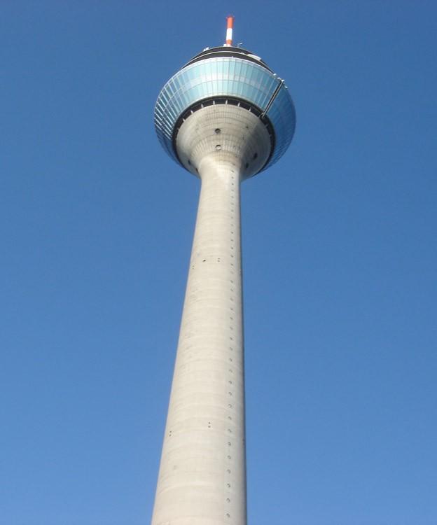 the Rhine Tower was awarded a prize as an exemplary building by the North Rhine-Westphalian minister for urban development, housing and transport (text