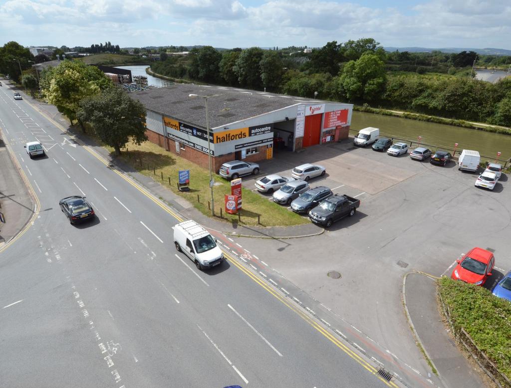 Executive Summary Freehold multi-let industrial/trade estate situated in a very prominent site on Bristol Road, one mile south of Gloucester Town Centre.