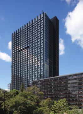 3 1 2 4 LEASING 1 Sumitomo Fudosan Shinjuku Grand Tower 2 Mita Twin Building West (Entrance hall) SALES 3 World City Towers 4 City Tower Azabu Juban Planning Development Sales Property Management
