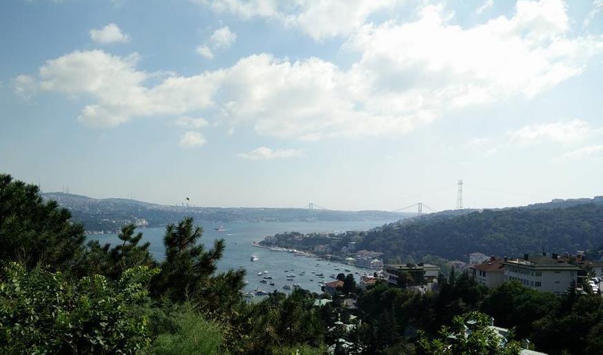 The top 1% of high school students are only allowed to study at the Boğaziçi University. The University is located in Bebek, one of the most beautiful and best neighborhoods in Istanbul.