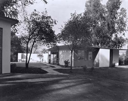 208 MID-20 TH CENTURY: RESIDENTIAL In addition to the Case Study House program, many architects experimented with low-cost, mass-produced housing during this period.