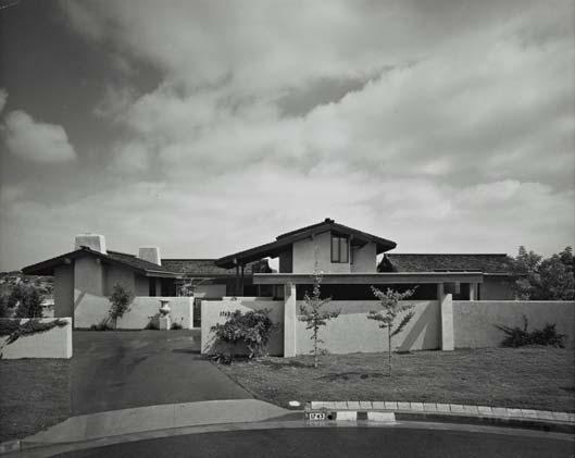 235 MID-20 TH CENTURY: RESIDENTIAL (TRACTS) Figure 124. Melbye Residence, Tyron and Driskel, 1967, 1743 Camino Lindo. Source: Julius Shulman, Getty Research Institute, Digital Collection.