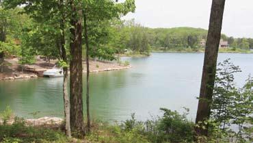 on Lake Alpine Great Serene View Easy Access to