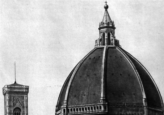 buvo užbaigtas statyti 42 m skersmens ne sferinis, bet strėlinės formos kupolas reiškė naują architektūros vystymosi pakopą.