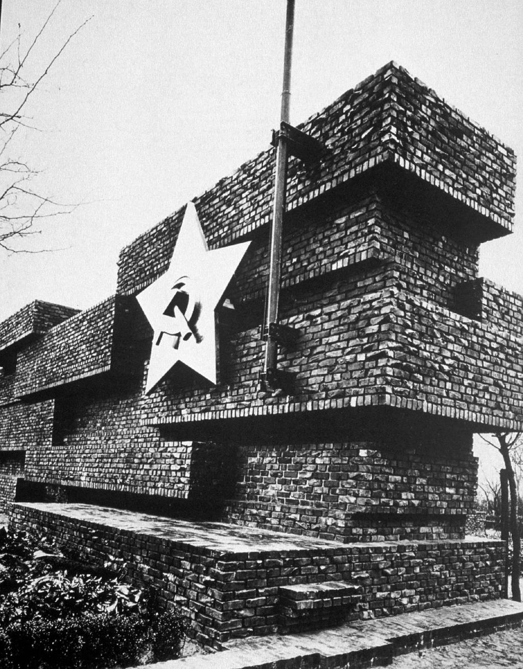 Berlage Mies Van der Rohe, Monument to Karl