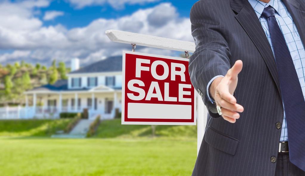 THE IMPORTANCE OF USING AN AGENT WHEN SELLING YOUR HOME When a homeowner decides to sell their house, they obviously want the best possible price with the least amount of hassles.