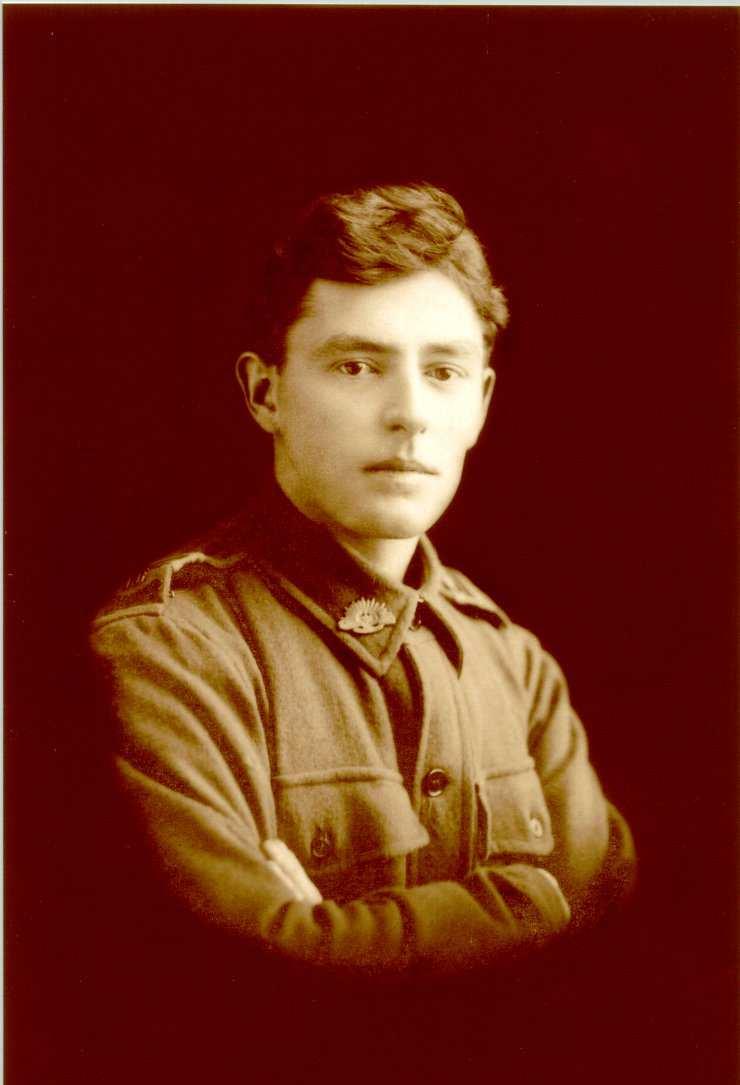 Private Albert Duminski (relative) No. 2027-41st Battalion - aged 22 Albert is Kate s great, great grandfather. He was a labourer from Brisbane & was the son of Julius & Caroline Duminski.