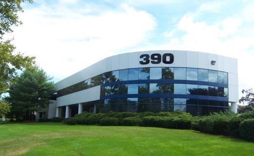 Top Hauppauge Location 390 Rabro Drive Hauppauge,580 SF / Property Price Property PSF Rate $.50,580,580 0,000 3.50 Type + Utilities 5.5:000 Top Hauppauge location, close to LIE at Exit 55.