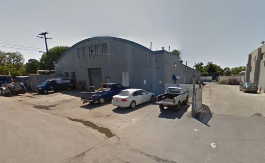Suite Min Space Max Space Rent PSF Docks Drive in Occupancy Description C 5000 5000 $3.00 3000 Sublease to June 09. Longer term available. Lee Rosner, CCIM SIOR (63)76-6886 Direct Dial lrosner@cbcli.