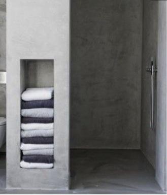 QUALITIES Bathroom with vertical