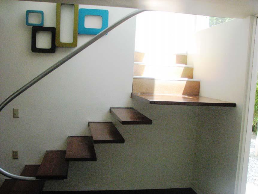 Kaye Residence, cantilevered staircase in