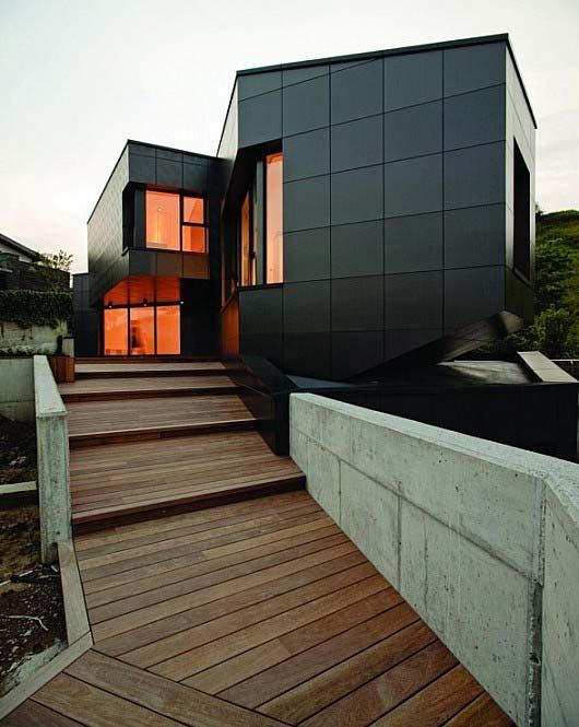 Q House, by Asensio mah & J.M.