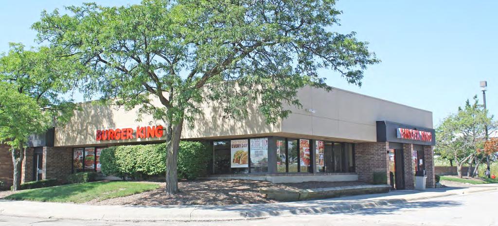 INVESTMENT HIGHLIGHTS INVESTMENT HIGHLIGHTS: Located within the Chicago MSA Long operating history at this location (since 1977) Ground lease with no landlord responsibilities Corporately guaranteed