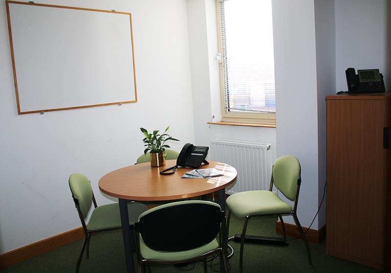 3 rd Floor Van Zutphen Room (4 people) Rates: 40 per day 8 per hour 5 per hour reduced rate for charities/ tenants Suitable for small meetings (4 people