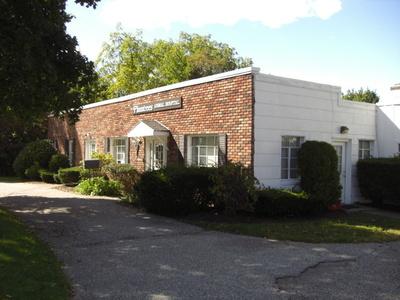 22 Newtown Road - Danbury 22 Newtown Rd, Danbury, CT 06810 Comparable ID: 1938159 Status: Sold Retail-Commercial For Sale Archived Date: 2/19/2014 Closing Date: 2/19/2014 Size: 5,215 SF Asking Price: