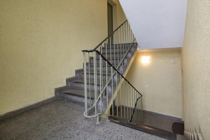 00 (Please quote property reference 15100 when placing an enquiry) This apartment building, built in 1974 and situated in the district of Reinickendorf, is in a superior condition for a building of