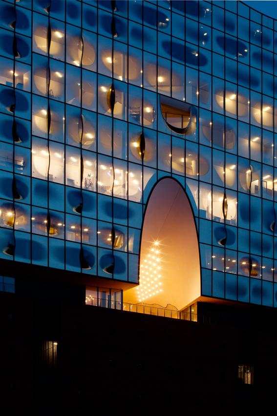 Guardian Glass is a major business unit of Guardian Industries Corp. For more information on the products used in the Elbphilharmonie, please visit www.guardianglass.com 
