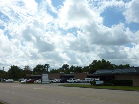 PEARLAND OVERVIEW Colliers International is pleased to offer for sale Walsh Office Complex located on the east side of Pearland, fronting FM 518, also known as Broadway.