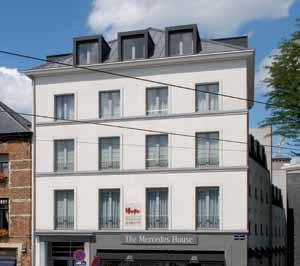 Avenue des Celtes 4-10 2 - Sablon Rue Bodenbroek 22-25 - Rue de Ruysbroeck 63-67 1990-1995 Location : Building located close to the European district of Brussels, at the corner of avenue de Tervueren