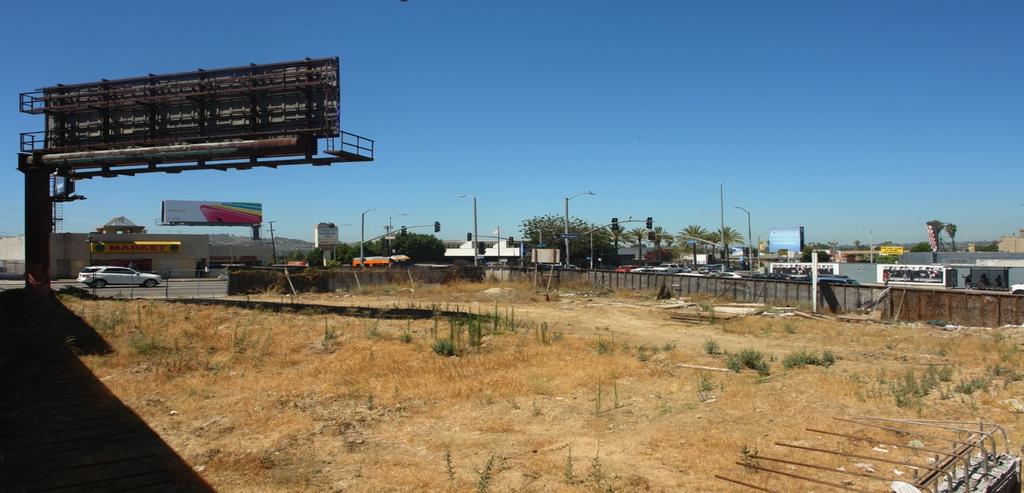 Gateway La Brea Development Site Evanisko Realty & Investment, Inc. has been retained on an exclusive basis by the owner to handle the marketing and disposition of this land asset.