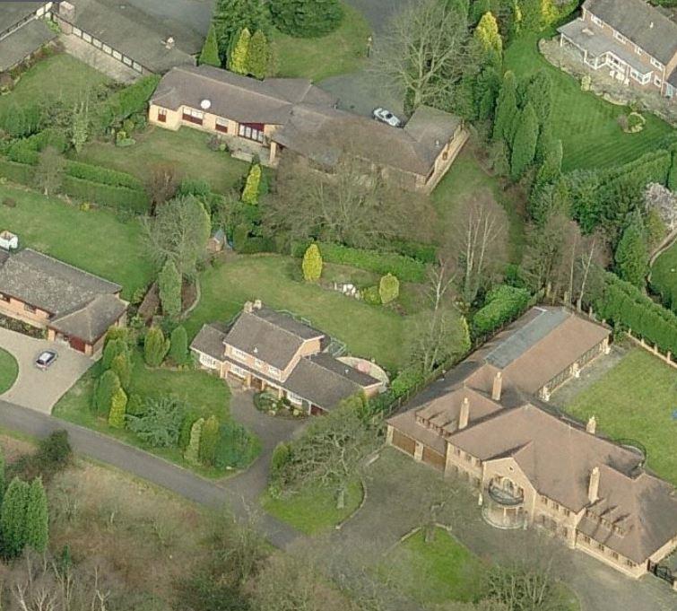 Photograph above shows the aerial view of 6 Beech Gate The promap