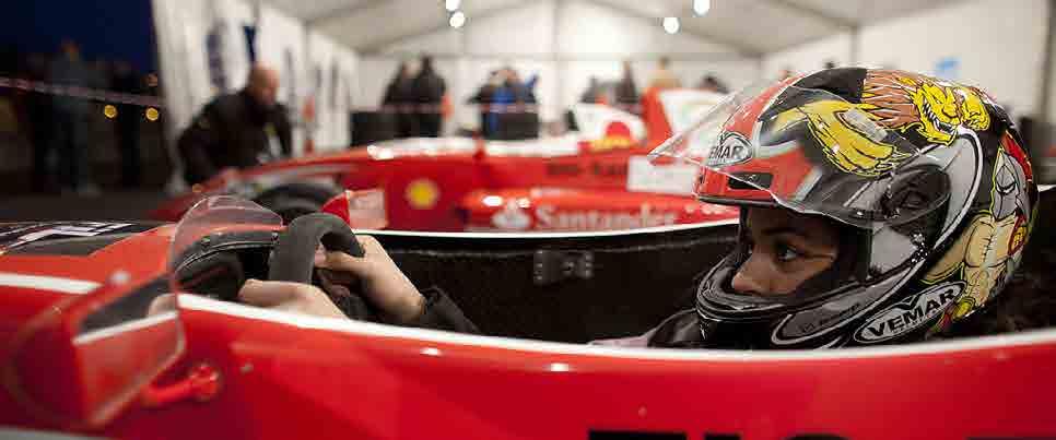 The First Palestinian Formula 3 Female Car Racer Bank of Palestine signed a contract to sponsor Nour Dawoud, the first female Palestinian race car driver.