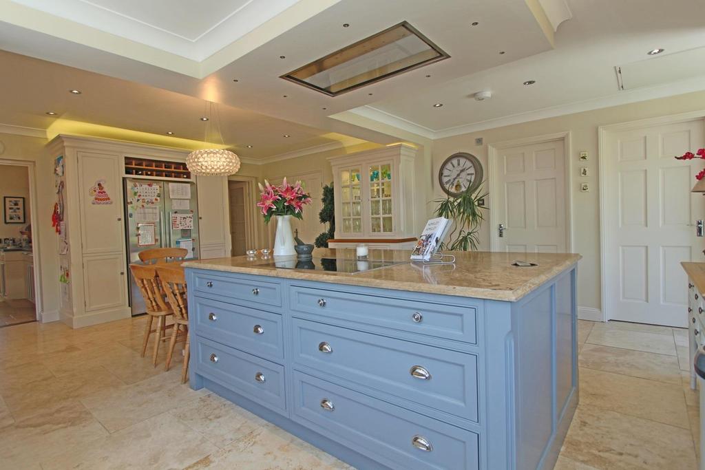 Kitchen/breakfast room 21 x 19 Wonderfully spacious extension providing an extensive range of handcrafted Charles Yorke units with polished granite worktops incorporating 1 ½ bowl Franke sink with