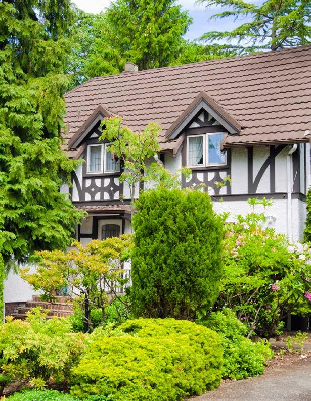 British Columbia Victoria 2% Average Residential Sale Price $569,070 Victoria s housing market moves into a seller s market after a very active first quarter driven by low interest rates.