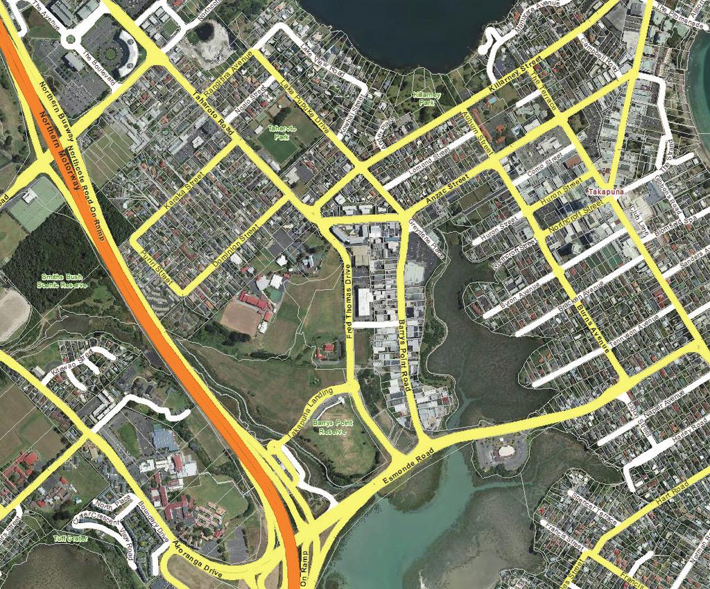 4. SITE LOCATION AND SURROUNDING AMENITY The following aerial photo shows the location of the subject site in relation to the surrounding transportation network and built environment: TAKAPUNA