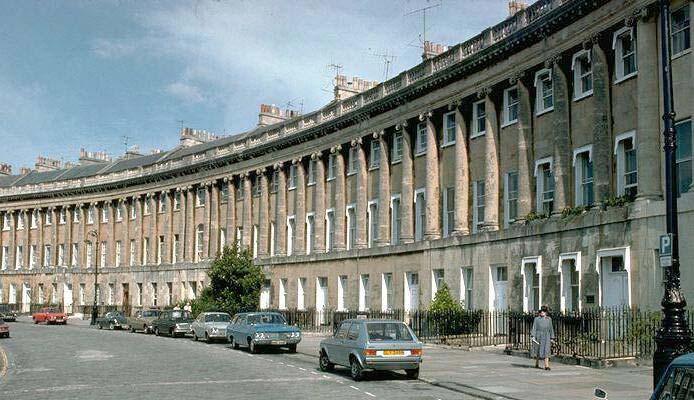 The Royal Crescent, Bath, England, John Wood the Younger, Architect These front facades display a high degree of repetitive organizational