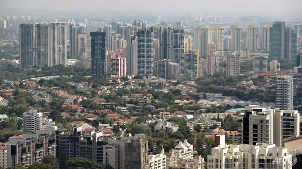 where two uncooperative owners of one unit vetoed the en bloc sale decision of the other 63 owners. Then there is the issue of the sale price.