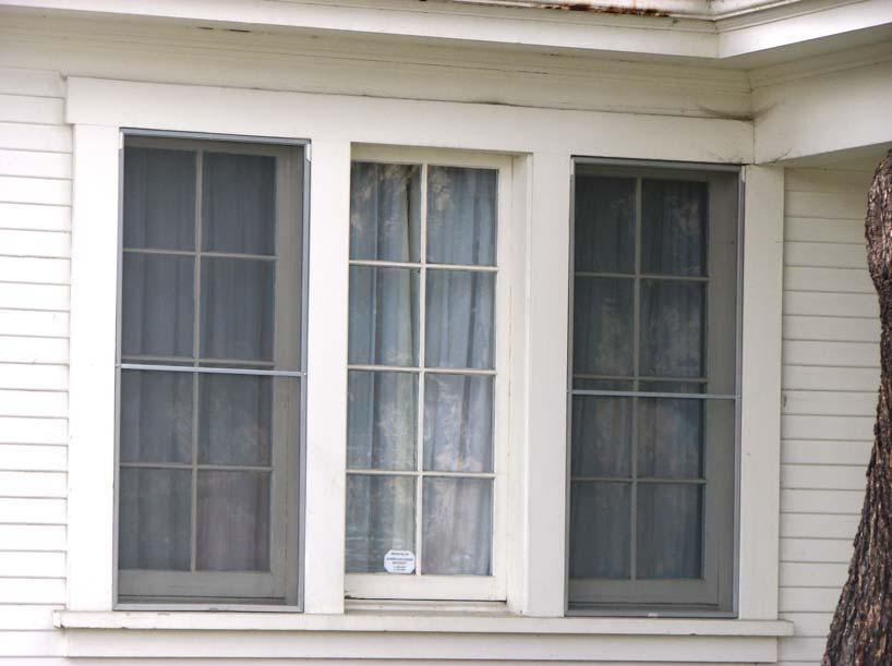 Fisher photo) Isenberger House, casement windows in