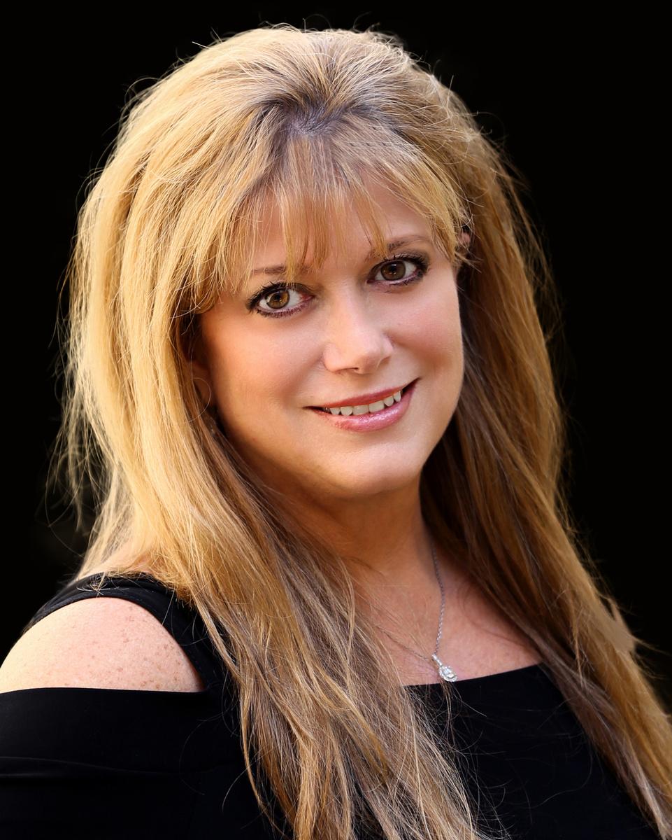 Sherry L Owen, Professional Profile Agent/Broker Working in Commercial Real Estate Since 1984 In 1984, Sherry decided to follow her interests and talents and pursue a career in real estate.