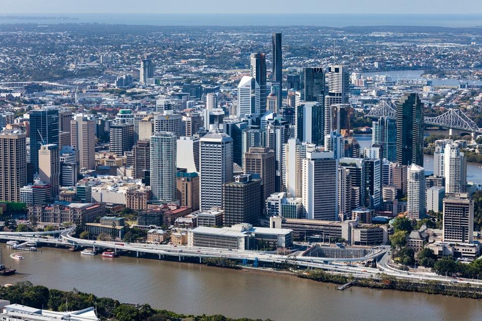 RESEARCH June 2014 Brisbane CBD Office Market Overview HIGHLIGHTS The Brisbane CBD market faced very difficult leasing conditions during 2013, with strong contractionary influences dominating the