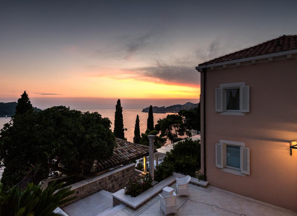 location Villa Amour is nestled amongst the cliffs of one of the most exclusive parts of the Dubrovnik region, offering endless and spectacular views over the sparkling waters of the Mediterranean