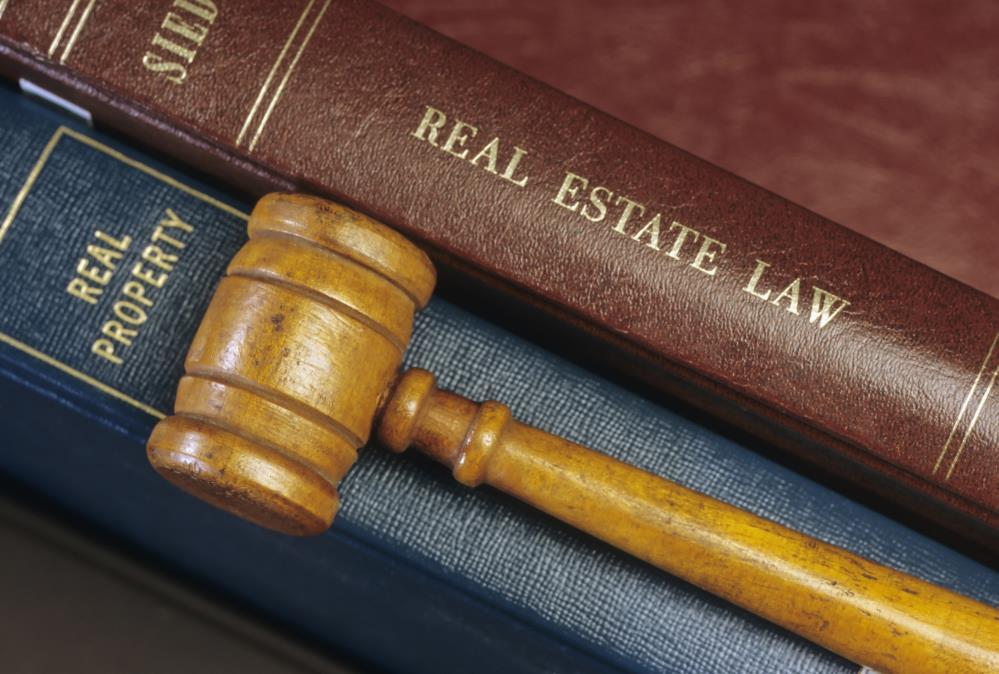 THE BASICS OF PROPERTY LAW COVENANTS & SERVITUDES GOVERNMENT INTERESTS IN LAND WEDNESDAY, MARCH 7 FUNDAMENTALS OF REAL ESTATE LAW This full-day