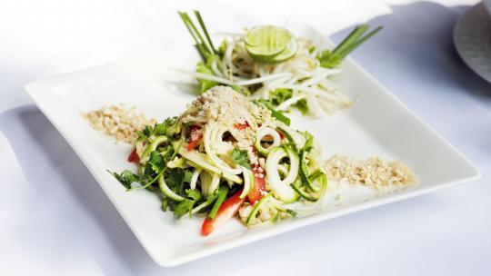 Enjoy the great taste and benefits of Raw Food meals at Radiance and join our Raw Food cooking class to take home with you, the healthy recipes that you love.