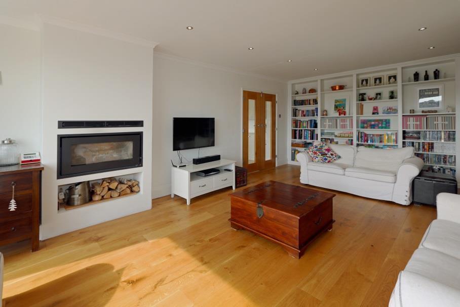 Laying within just a few minutes walk of the town centre this wonderful home is truly worthy of closer inspection. NB.