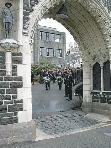 main block to the memorial archway.