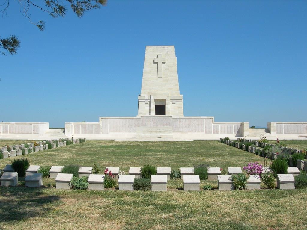 More than 4,900 Australian and New Zealand servicemen, whose graves are unknown, are commemorated on the Memorial.